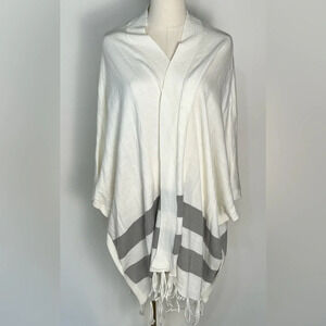 Lumiere White Grey Stripe Tassel Bohemian Oversized Open Poncho Size Large